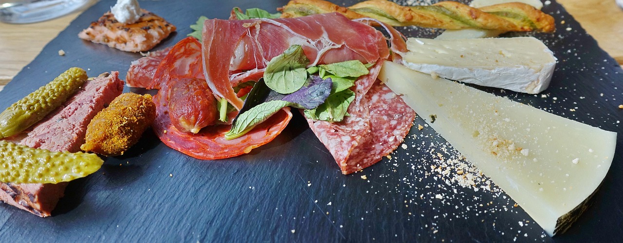 What Is “Going for Tapas” in Spain?